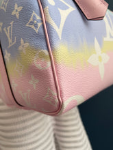 Lade das Bild in den Galerie-Viewer, LOUIS VUITTON SPEEDY 30 ESCALE