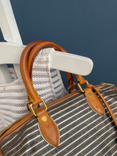 Lade das Bild in den Galerie-Viewer, LOUIS VUITTON SPEEDY 30 EDEN