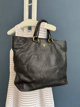 Lade das Bild in den Galerie-Viewer, PRADA SHOPPER