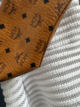 Lade das Bild in den Galerie-Viewer, MCM GÜRTELTASCHE