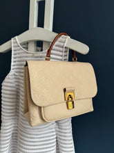 Lade das Bild in den Galerie-Viewer, LOUIS VUITTON MARIGNAN