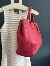 Lade das Bild in den Galerie-Viewer, PRADA VITELLO DAINO