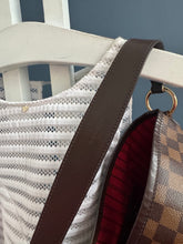 Lade das Bild in den Galerie-Viewer, LOUIS VUITTON DELIGHTFUL MM