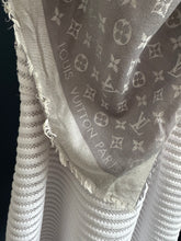 Lade das Bild in den Galerie-Viewer, LOUIS VUITTON MONOGRAM TUCH
