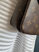 Lade das Bild in den Galerie-Viewer, LOUIS VUITTON MÉTIS