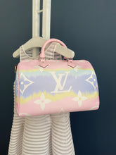 Lade das Bild in den Galerie-Viewer, LOUIS VUITTON SPEEDY 30 ESCALE
