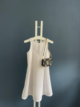 Lade das Bild in den Galerie-Viewer, LOUIS VUITTON MINI POCHETTE BICOLOR