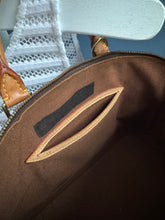 Lade das Bild in den Galerie-Viewer, LOUIS VUITTON ALMA PM