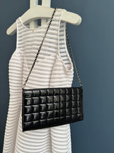 Lade das Bild in den Galerie-Viewer, CHANEL CLUTCH