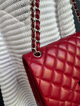 Lade das Bild in den Galerie-Viewer, CHANEL DOUBLE FLAP JUMBO