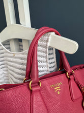 Lade das Bild in den Galerie-Viewer, PRADA VITELLO DAINO