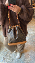 Lade das Bild in den Galerie-Viewer, LOUIS VUITTON PETIT NOÉ