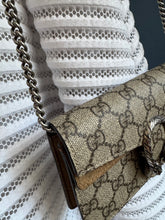 Lade das Bild in den Galerie-Viewer, GUCCI DIONYSUS MINI