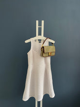 Lade das Bild in den Galerie-Viewer, FENDI BAGUETTE