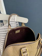 Lade das Bild in den Galerie-Viewer, LOUIS VUITTON ALMA EMPREINTE