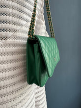 Lade das Bild in den Galerie-Viewer, CHANEL WOC