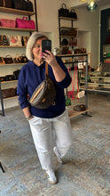 Lade das Bild in den Galerie-Viewer, LOUIS VUITTON BUMBAG
