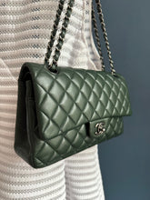 Lade das Bild in den Galerie-Viewer, CHANEL DOUBLE FLAP