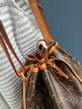 Lade das Bild in den Galerie-Viewer, LOUIS VUITTON NOÉ GRANDE