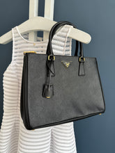 Lade das Bild in den Galerie-Viewer, PRADA GALLERIA