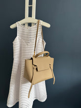 Lade das Bild in den Galerie-Viewer, CÉLINE BELT