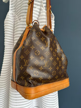 Lade das Bild in den Galerie-Viewer, LOUIS VUITTON NOÉ GRANDE