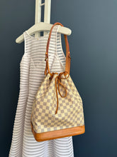 Lade das Bild in den Galerie-Viewer, LOUIS VUITTON NOÉ GRANDE