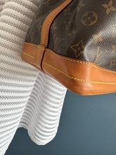 Lade das Bild in den Galerie-Viewer, LOUIS VUITTON NOÉ GRANDE