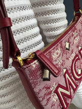 Lade das Bild in den Galerie-Viewer, MCM AREN BAG