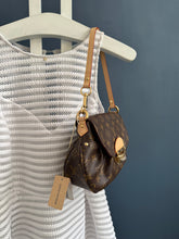 Lade das Bild in den Galerie-Viewer, LOUIS VUITTON SUNSET