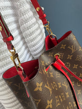 Lade das Bild in den Galerie-Viewer, LOUIS VUITTON NÉONOÉ MM