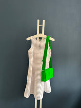 Lade das Bild in den Galerie-Viewer, BOTTEGA VENETA CASSETTE