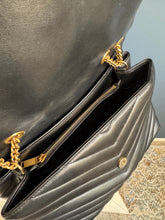Lade das Bild in den Galerie-Viewer, YSL LOULOU MEDIUM