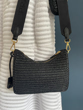 Lade das Bild in den Galerie-Viewer, PRADA RE-EDITION 2005 BAG