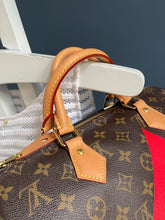 Lade das Bild in den Galerie-Viewer, LOUIS VUITTON SPEEDY 30 GAME ON