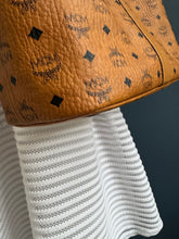 Lade das Bild in den Galerie-Viewer, MCM LIZ SHOPPER MEDIUM