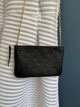 Lade das Bild in den Galerie-Viewer, LOUIS VUITTON DOUBLE ZIP POCHETTE
