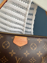 Lade das Bild in den Galerie-Viewer, LOUIS VUITTON POCHETTE