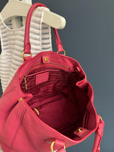 Lade das Bild in den Galerie-Viewer, PRADA VITELLO DAINO