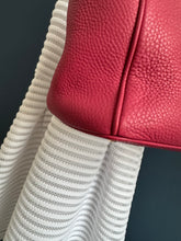 Lade das Bild in den Galerie-Viewer, PRADA VITELLO DAINO