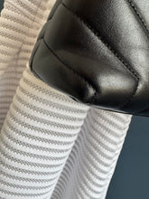 Lade das Bild in den Galerie-Viewer, YSL LOULOU MEDIUM