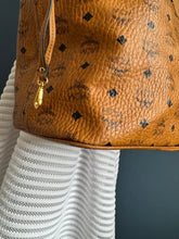 Lade das Bild in den Galerie-Viewer, MCM SHOPPER LARGE