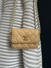 Lade das Bild in den Galerie-Viewer, CHANEL MINI BAG