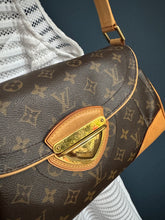 Lade das Bild in den Galerie-Viewer, LOUIS VUITTON BEVERLY MM