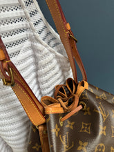 Lade das Bild in den Galerie-Viewer, LOUIS VUITTON NOÉ GRANDE