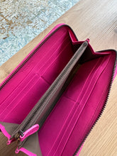 Lade das Bild in den Galerie-Viewer, BOTTEGA VENETA GELDBÖRSE