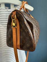 Lade das Bild in den Galerie-Viewer, LOUIS VUITTON SPEEDY 35 MIT SCHULTERRIEMEN