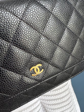 Lade das Bild in den Galerie-Viewer, CHANEL WOC
