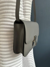 Lade das Bild in den Galerie-Viewer, CÉLINE BOX