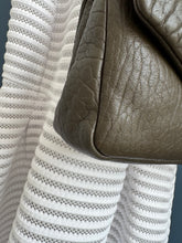 Lade das Bild in den Galerie-Viewer, YSL CALYPSO